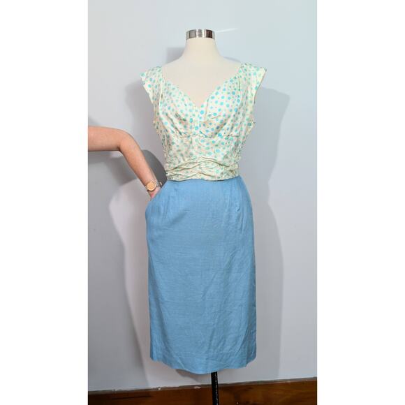 Rembrandt Blue Polka Dot and Linen 40s Dress - Picture 5 of 8